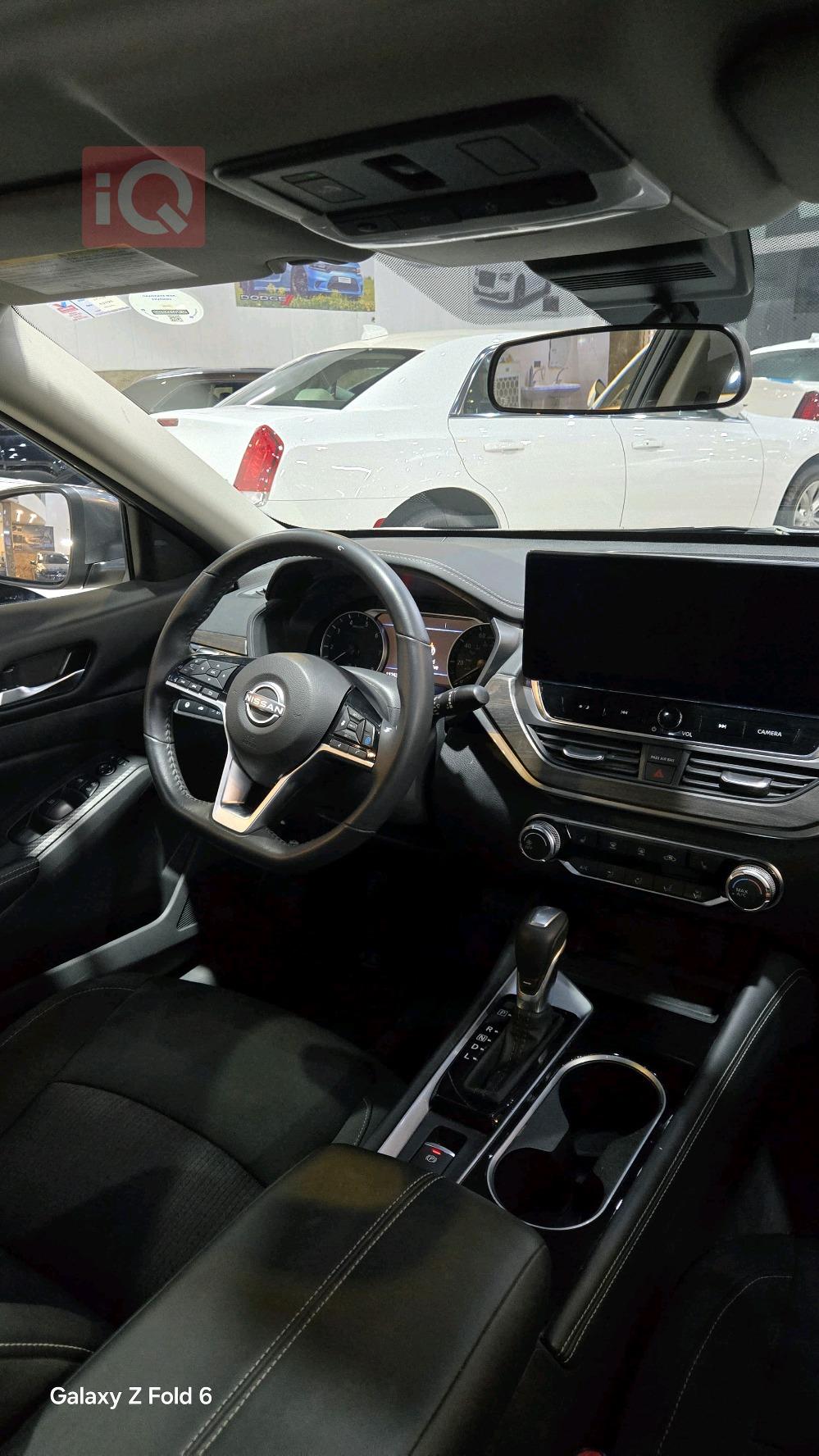 نيسان ألتيما